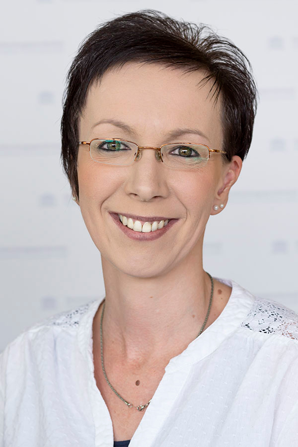 Nadine Alex